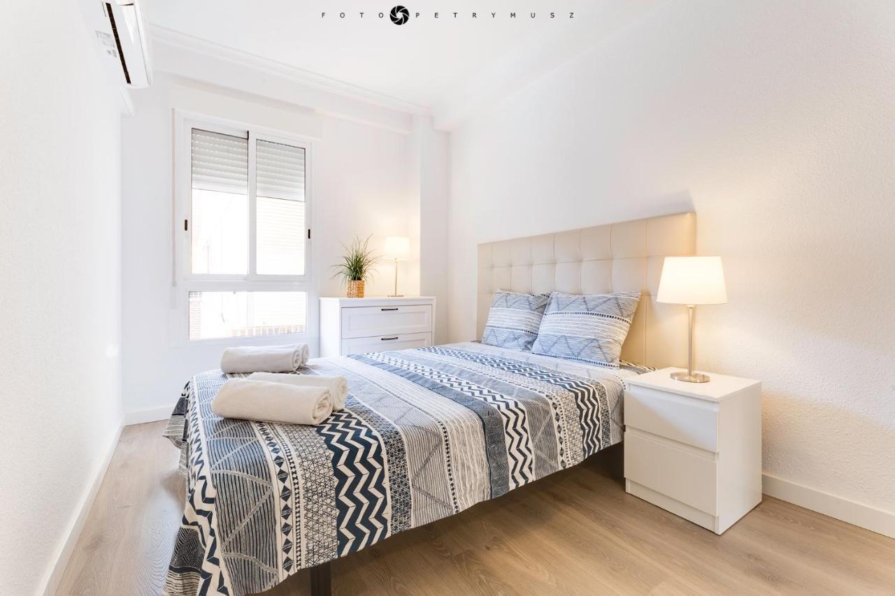 Marina Alicante Apartment - City Center Екстериор снимка